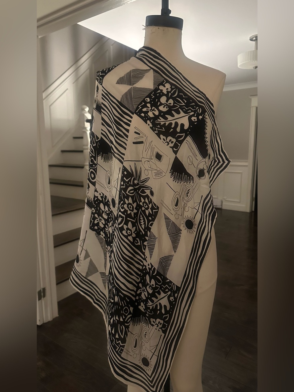 Oscar De la Rente Black and White Geometric Pattern Scarf